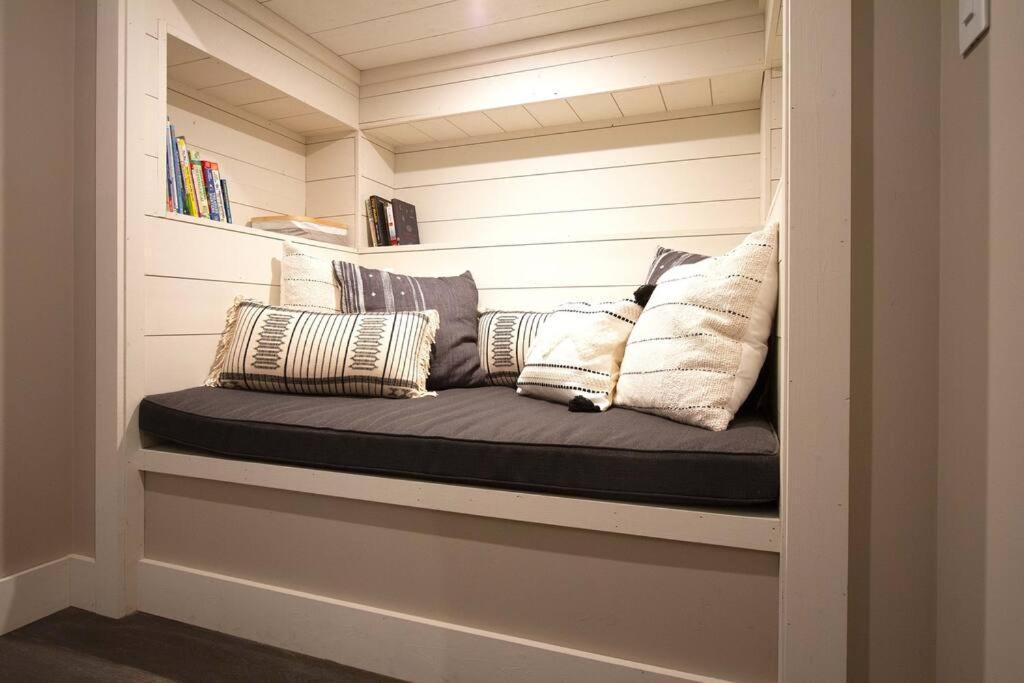 New Rustic Modern Cabin At Lutsen Mountains Exterior photo